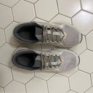 On Running Men's Cream and Gray Athletic Shoes